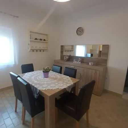 Marin Lägenhet *